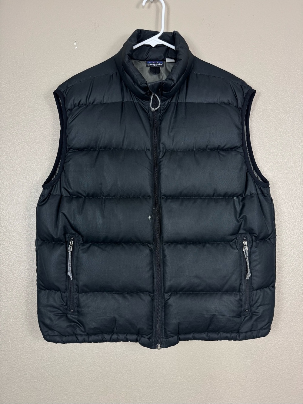Patagonia Vintage Black Goose Down Puffer Vest Size Large -flawed G